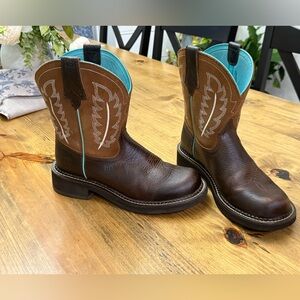 Ariat Women's Fatbaby Heritage Feather II Performance Western Boots